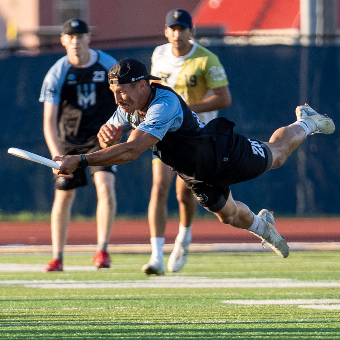 Wind Chill BE Ultimate Black AeroLite Lo-Pro 5-Panel Hat